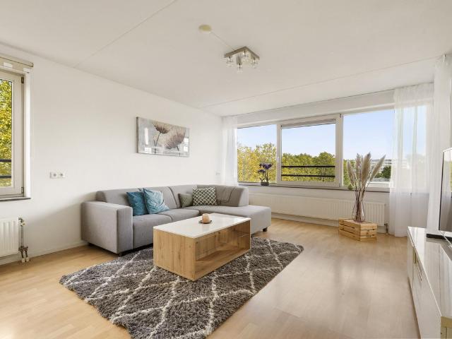 Bovenwoning te koop in Nieuw-West, Amsterdam