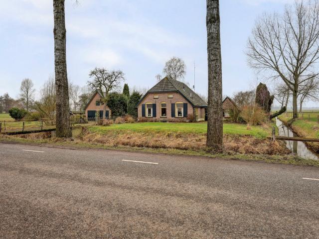 Woonboerderij te koop in Voorst, Gelderland