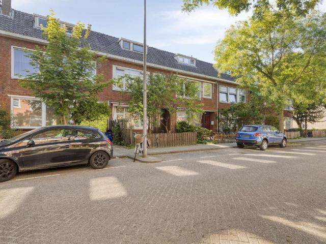 Bovenwoning te koop in Rotterdam, Oud-Charlois