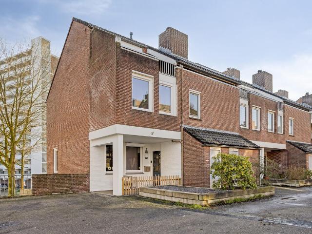 Benedenwoning te koop in Maastricht-West, Limburg