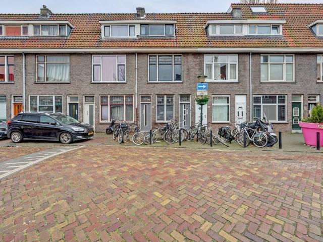 Bovenwoning te koop in Nieuw Sluis, Vlaardingen