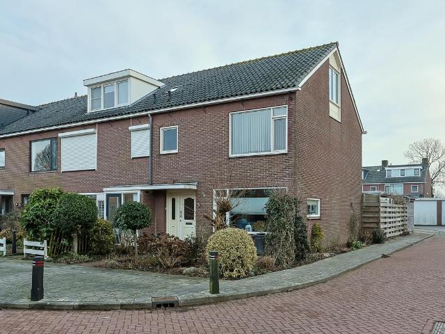 Woning te koop in Langeraar, Zuid Holland