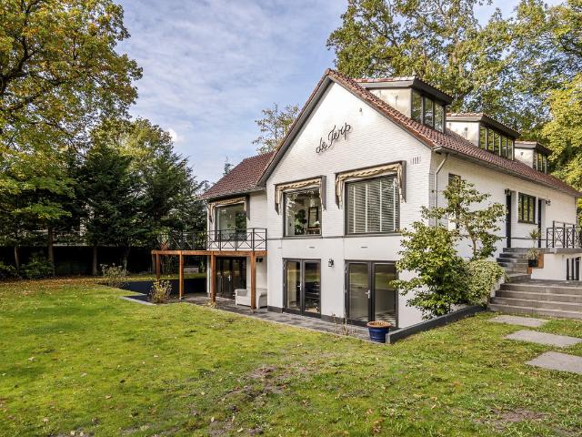 Villa te koop in Kerkehout, Wassenaar