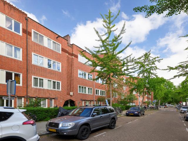 Bovenwoning te koop in Amsterdam, De Baarsjes