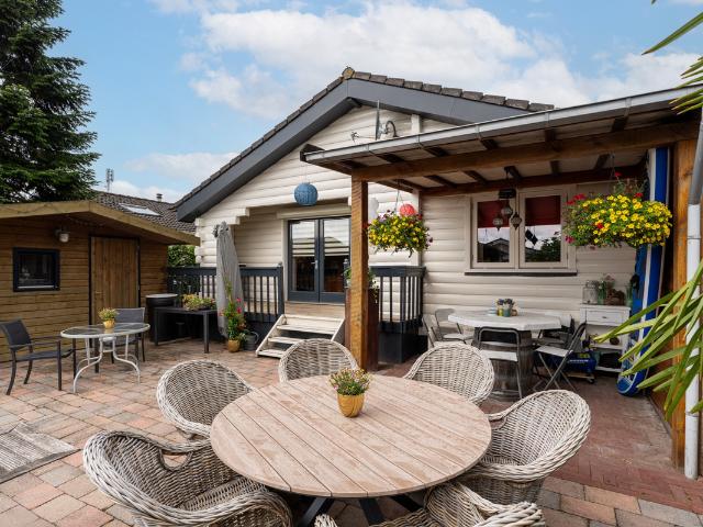 Bungalow te koop in Sprang