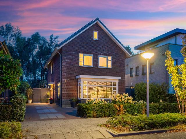 Chalet te koop in Almere, Flevoland