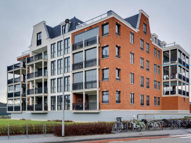 Bovenwoning te koop in Ouddorp, Zuid Holland