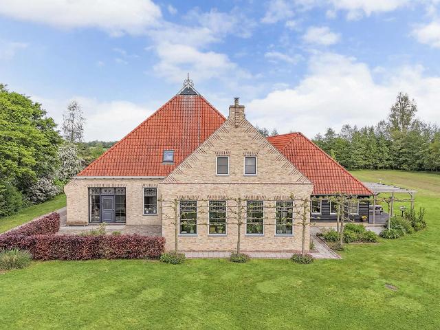 Woonboerderij te koop in Friesland
