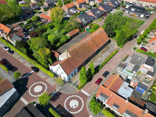 Woonboerderij te koop in Stellendam, Zuid Holland