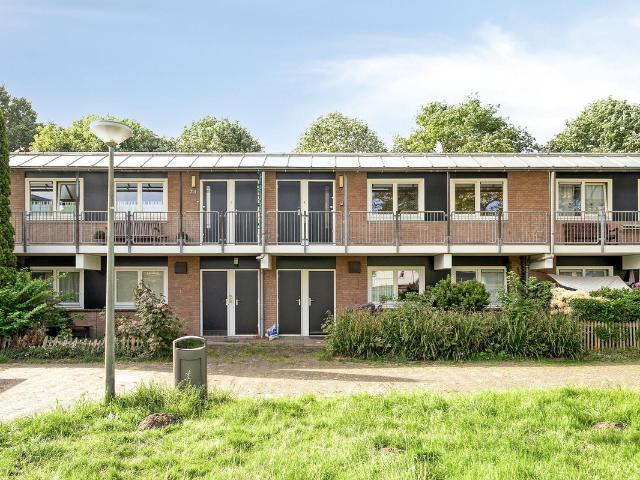 Bovenwoning te koop in Amsterdam, Nieuw-West