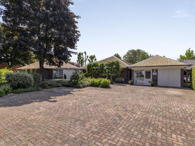 Bungalow te koop in Zetten