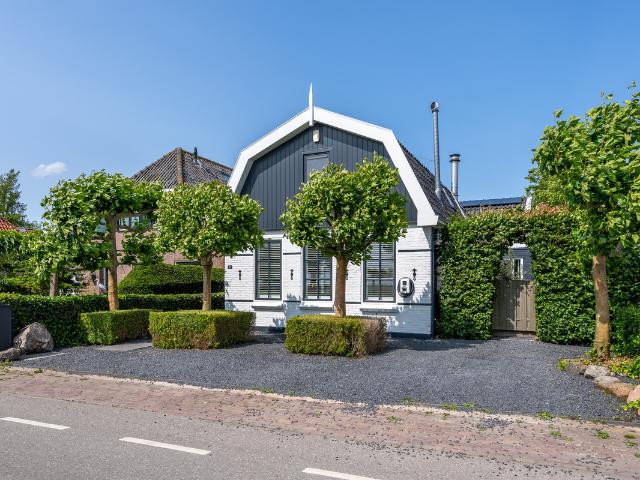 Villa te koop in Warder, Noord Holland