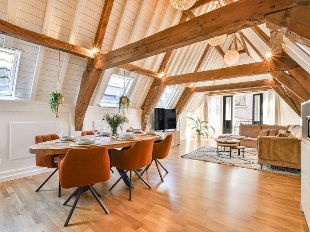 Bovenwoning te koop in Amsterdam, Centrum