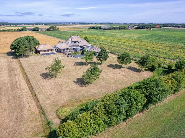 Villa te koop in Den Burg, Noord Holland