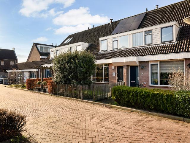 Woning te koop in Roelofarendsveen, Zuid Holland