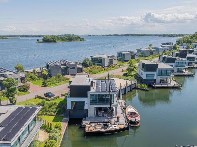 Villa te koop in Arnemuiden