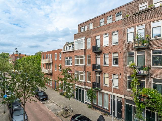 Benedenwoning te koop in Spangen, Rotterdam