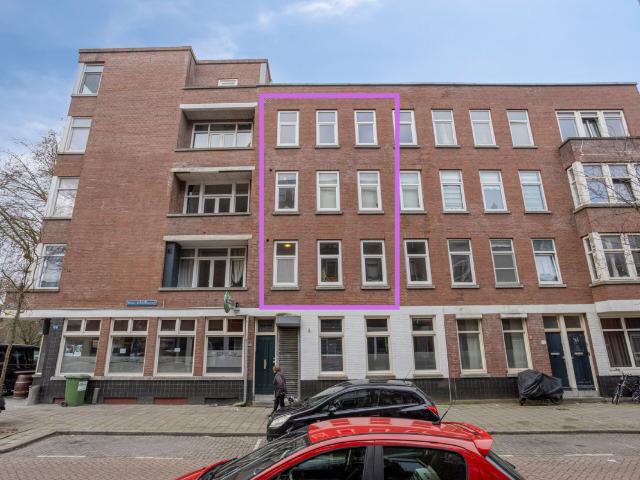 Bovenwoning te koop in Spangen, Rotterdam