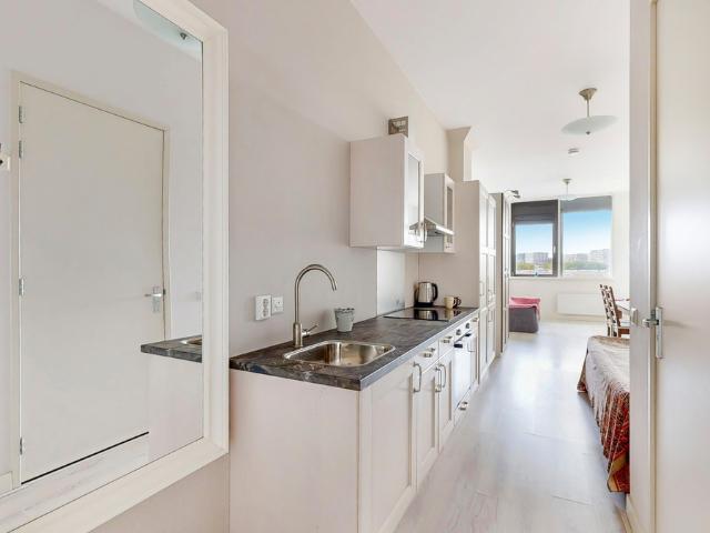 Bovenwoning te koop in Landlust, Amsterdam