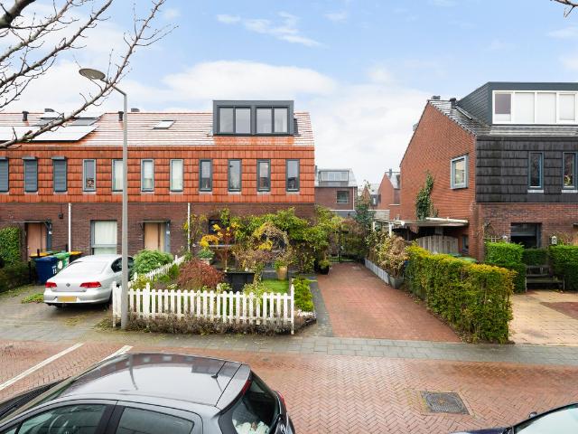 Woning te koop in Lanen, Den Haag