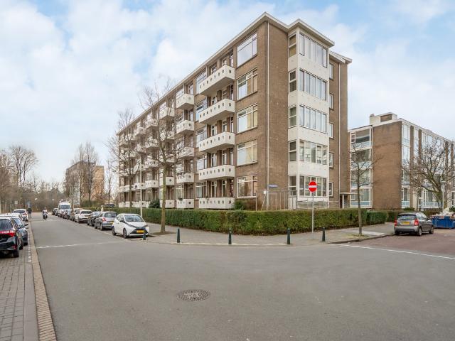 Appartement te koop in Loosduinen, Zuid Holland