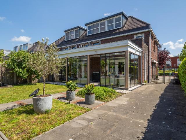 Eengezinswoning te koop in 's-gravenhage, Lanen