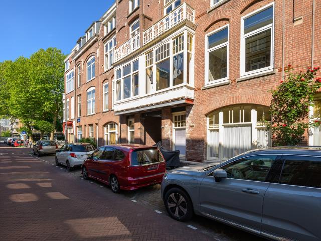 Bovenwoning te koop in Bezuidenhout, Den Haag