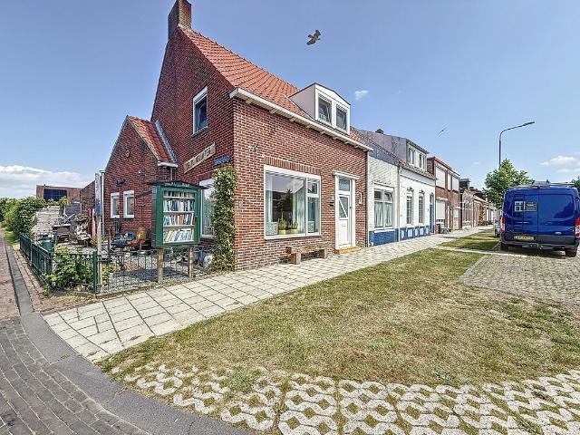 Eengezinswoning te koop in Schoondijke, Dam
