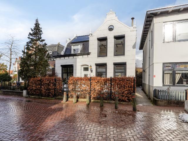 Woning te koop in Dirksland, Zuid Holland