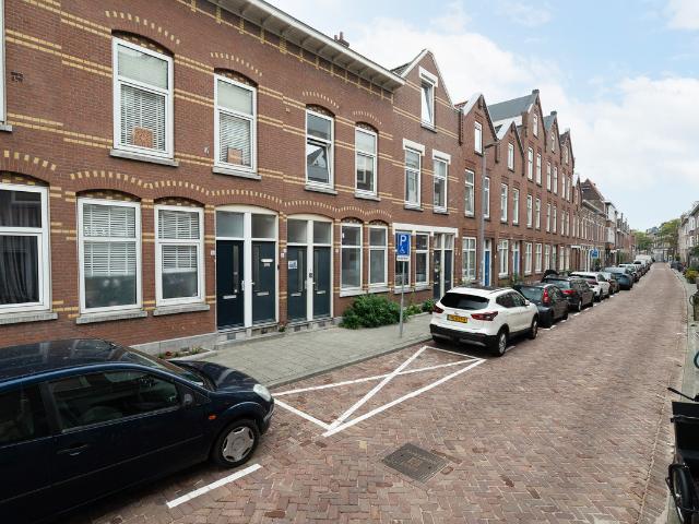 Benedenwoning te koop in Oud-Charlois, Rotterdam