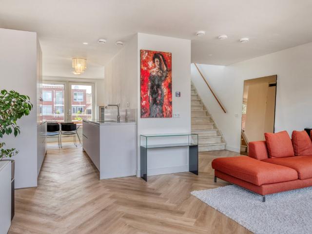 Dubbele Bovenwoning te koop in Rotterdam, Feijenoord Dubbele Bovenwoning te koop in Rotterdam, Feijenoord