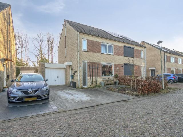 Woning te koop in Dronten, Flevoland