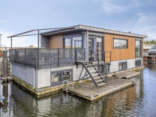 Geschakelde Woning te koop in Bunschoten, Utrecht