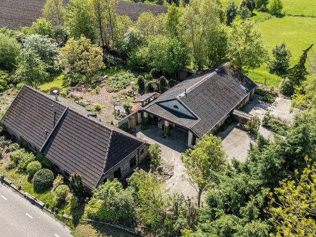 Woonboerderij te koop in Lutten