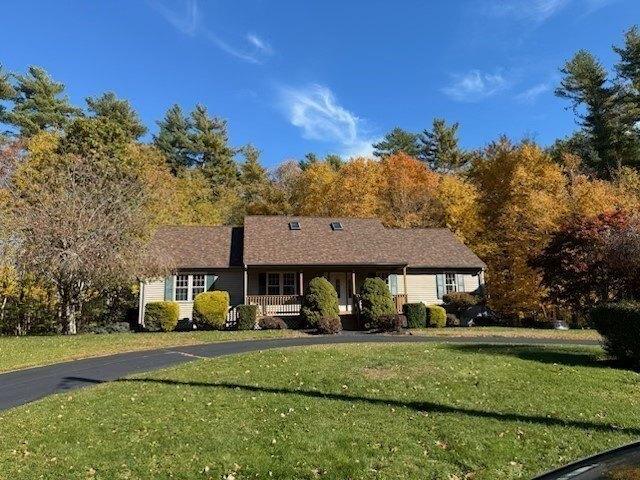 House for sale in Acushnet, Bristol County