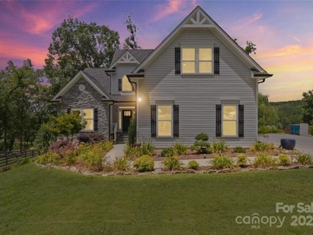 House for sale in Catawba
