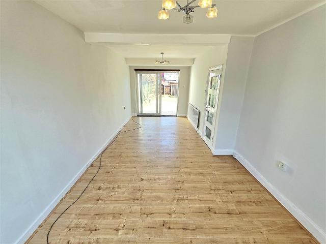 House for rent in London Borough of Ealing, Greater London