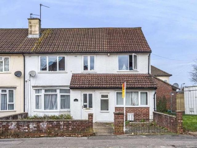 Room for rent in Risinghurst and Sandhills, The Slade