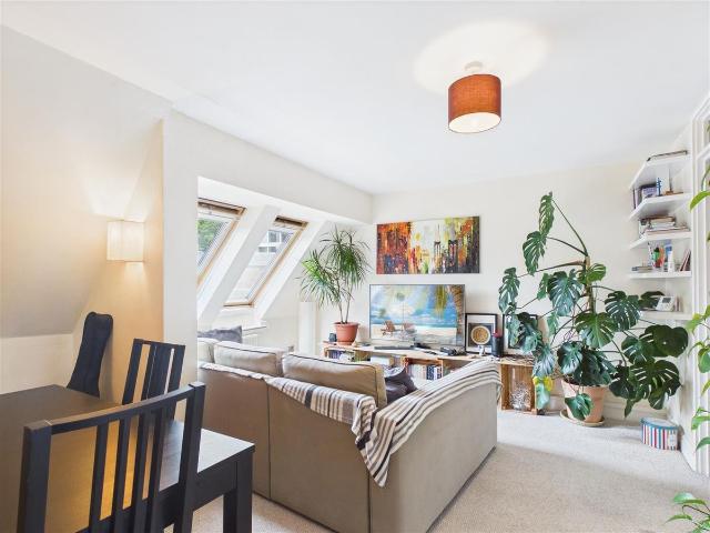 Apartment for rent in Shepherd's Bush, Greater London