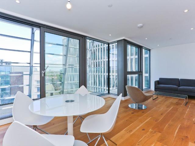Apartment for rent in London Borough of Hammersmith and Fulham, Greater London