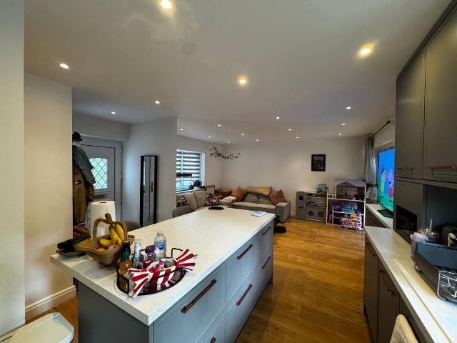 House for rent in Hale End, Greater London