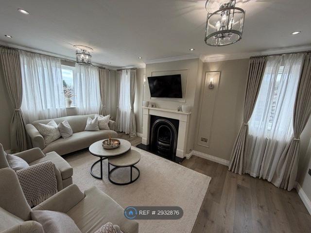 House for rent in Eastcote Village, Greater London