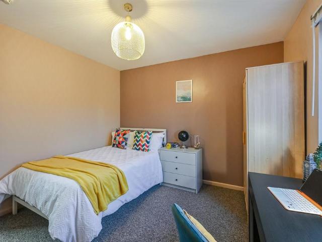 House for rent in Pontypridd, Wales