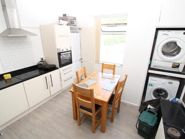 Apartment for rent in Pontypridd, Wales