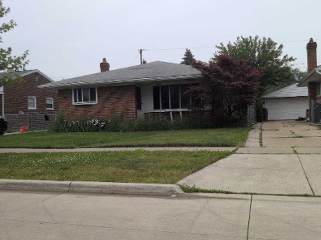 House for sale in Saint Clair Shores, Macomb County