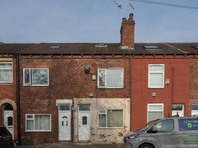 House for sale in Cutsyke, Castleford