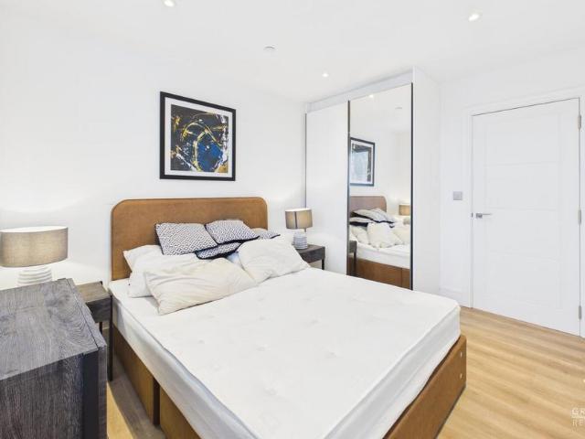Apartment for rent in Blackwell, Mid Sussex