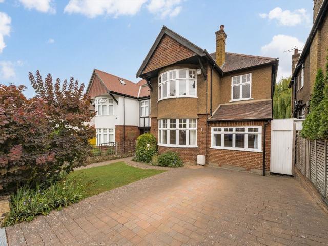 Apartment for rent in Shepherd's Hill, Muswell Hill