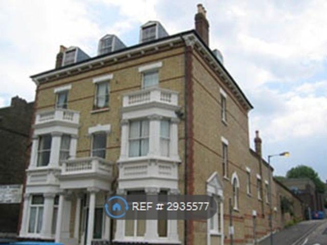 Apartment for rent in Nunhead, Greater London