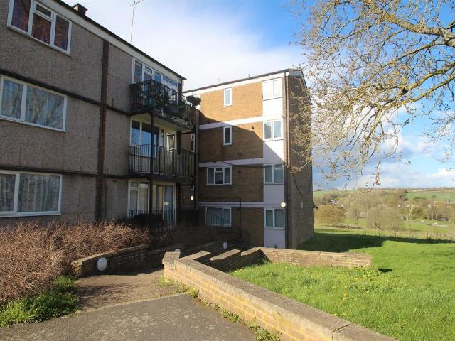 Apartment for rent in Pouchen End, Hertfordshire